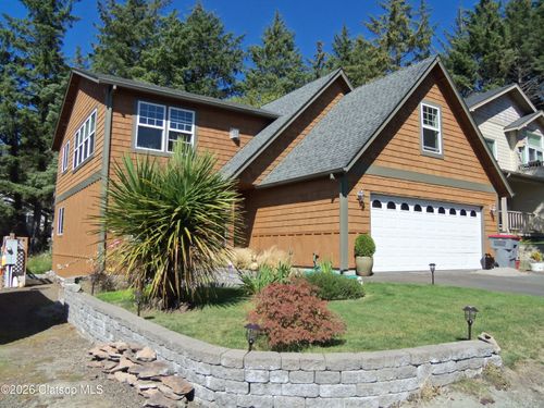324 Elk Run Ave, Cannon Beach, OR, 97110-3006 | Card Image