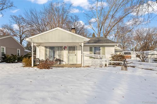 34846 John Hauk St, Westland, MI, 48185-3518 | Card Image