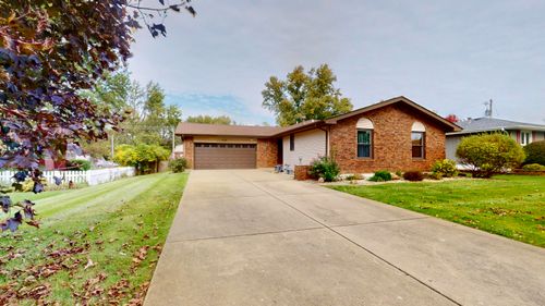 7110 W 85th Ave, Crown Point, IN, 46307-9639 | Card Image