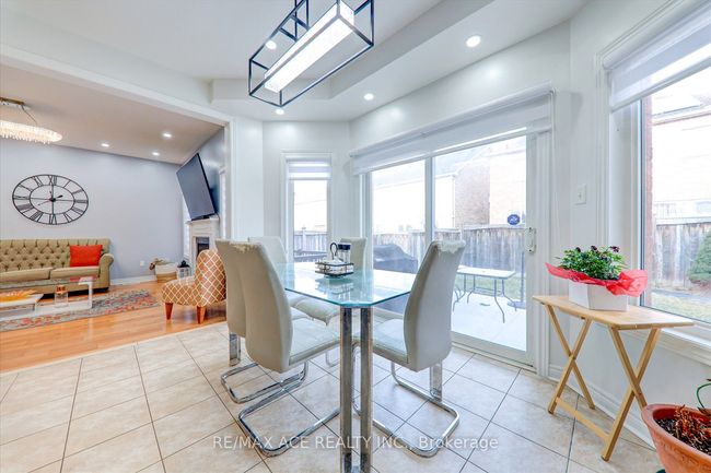 82 Warnford Cir, House other with 7 bedrooms, 5 bathrooms and 4 parking in Ajax ON | Image 11