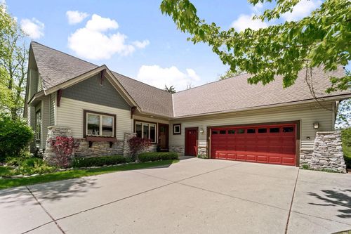 100 Accipiter Court, Burlington, WI, 53105 | Card Image