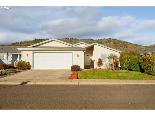 164 Jacob Hale Way, Roseburg, OR, 97471-8114 | Card Image