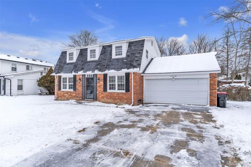 23520 Rockingham St, Southfield, MI, 48033-2924 | Card Image