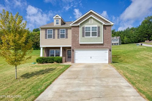 3012 Sagegrass Dr, Louisville, TN, 37777-3572 | Card Image