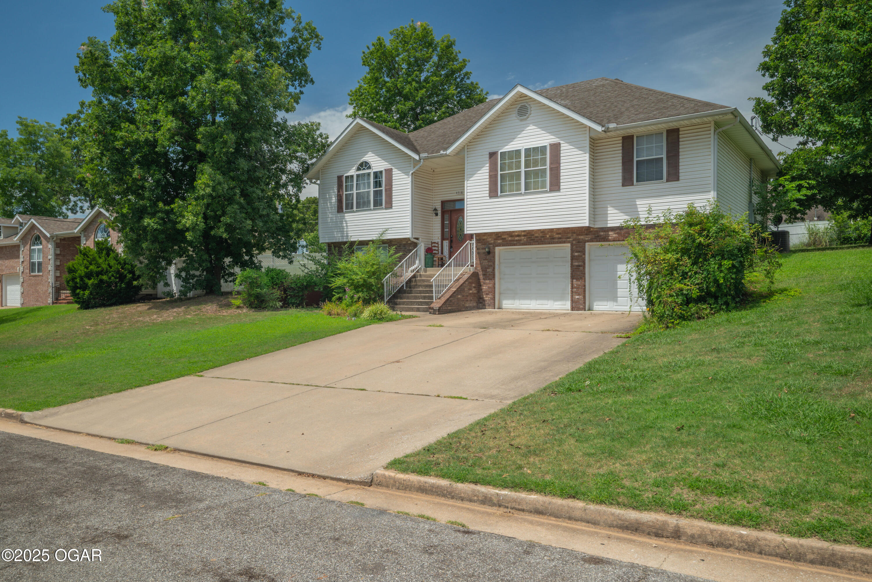 4318 Grand Ave, For Sale in Joplin - eXp Realty