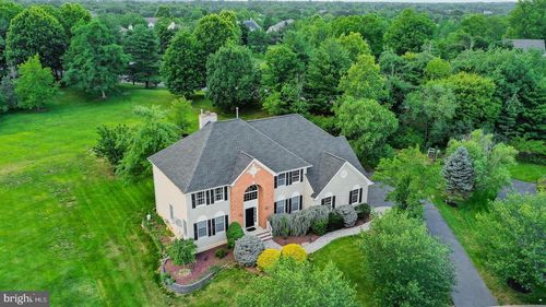 15 Regents Ct, BELLE MEAD, NJ, 08502-5845 | Card Image