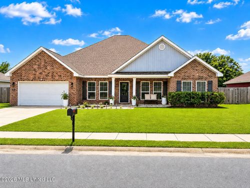 144 Saltmeadow Cir, Ocean Springs, MS, 39564-8936 | Card Image