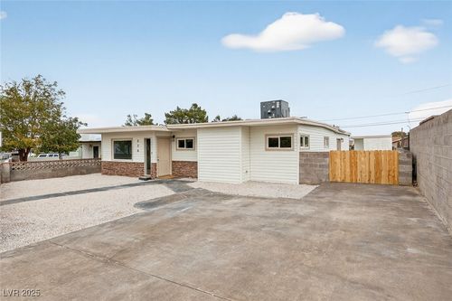 326 W Basic Rd, Henderson, NV, 89015-7109 | Card Image