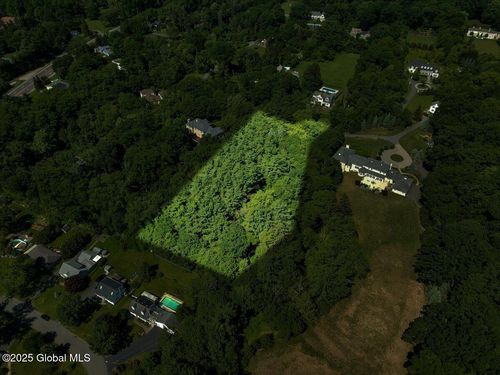 112 Woods Ln, Menands, NY, 12204-1614 | Card Image