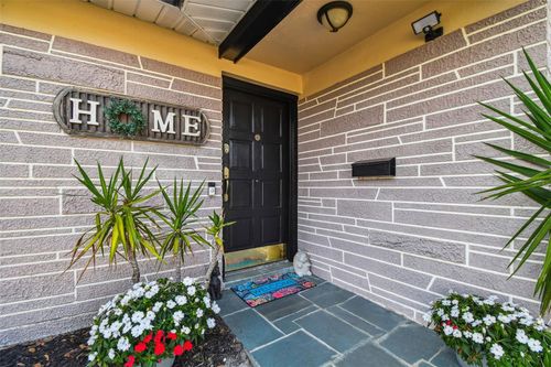 1878 Princeton Dr, CLEARWATER, FL, 33765-1419 | Card Image