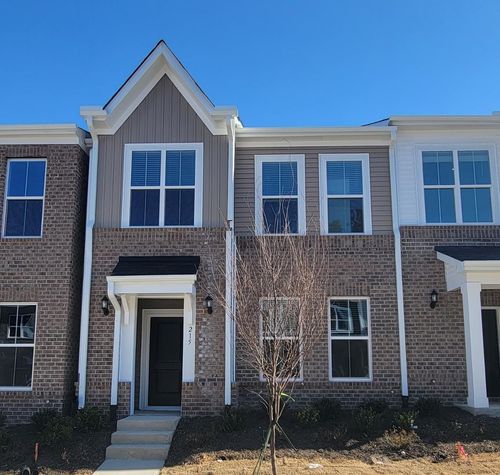 215 Chesapeake Cmns Street, Garner, NC, 27529 | Card Image