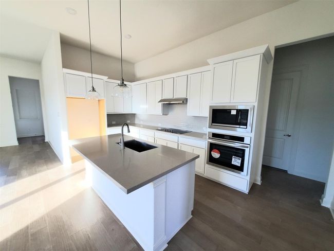 312 Frio Springs Trl, House other with 4 bedrooms, 3 bathrooms and 4 parking in Georgetown TX | Image 4