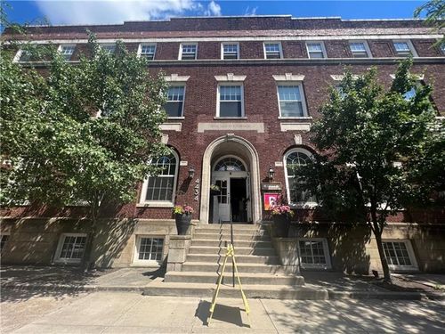 apt-3b-212 45th St, Pittsburgh, PA, 15201-2802 | Card Image