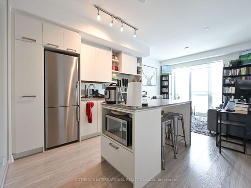 813-1830 Bloor St W, Toronto, ON, M6P0A2 | Card Image