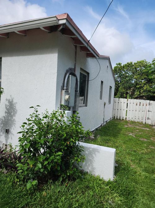 12845 Ne 4th Ave, North Miami, FL, 33161-4650 | Card Image