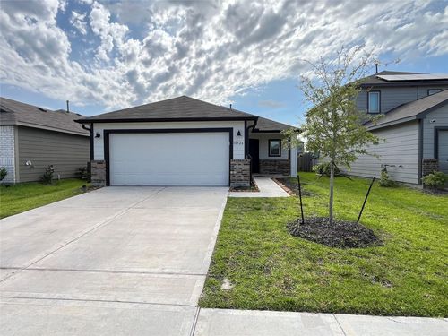 10526 Vinca Minor Ln, Houston, TX, 77016-2037 | Card Image