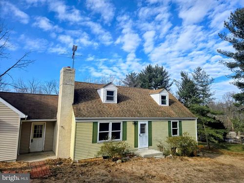 128 Valley Green Dr, COATESVILLE, PA, 19320-1196 | Card Image