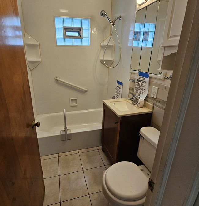 237 Pine St, House other with 2 bedrooms, 1 bathrooms and 1 parking in Villa Park IL | Image 10