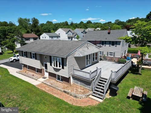 227 Elm Ave, MEDIA, PA, 19063-5740 | Card Image