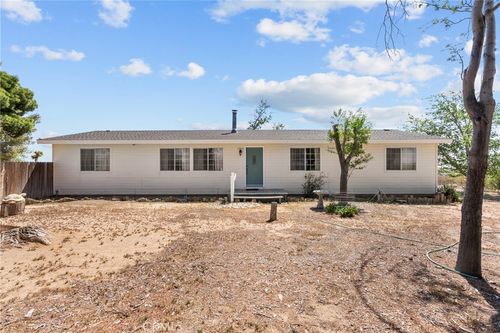 16818 Koch St, Mojave, CA, 93501-1150 | Card Image