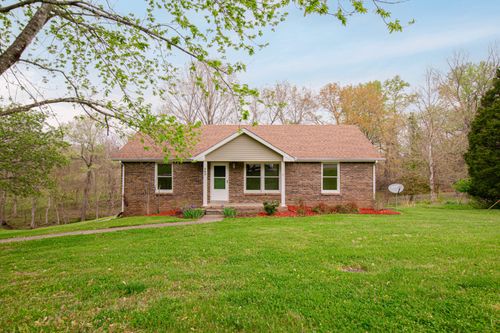 563 Briarwood Dr, Clarksville, TN, 37040-7521 | Card Image