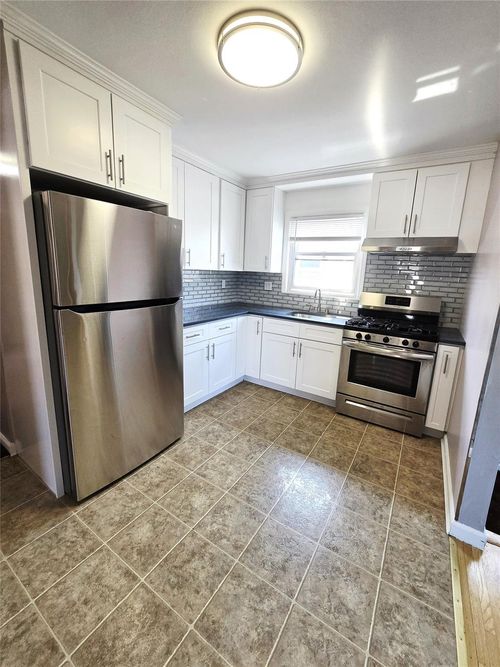 2-96 156th Ave, Howard Beach, NY, 11414-2829 | Card Image