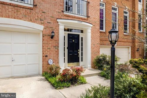 1309 Sundial Dr, RESTON, VA, 20194-2003 | Card Image