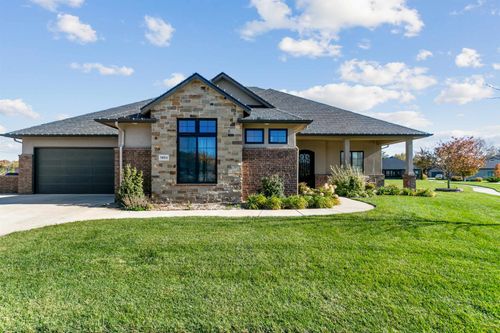 3854 Red Fox Cir, Maize, KS, 67101-3754 | Card Image