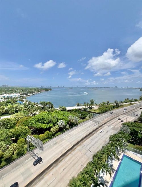 1307-601 Ne 36th St, Miami, FL, 33137-3914 | Card Image