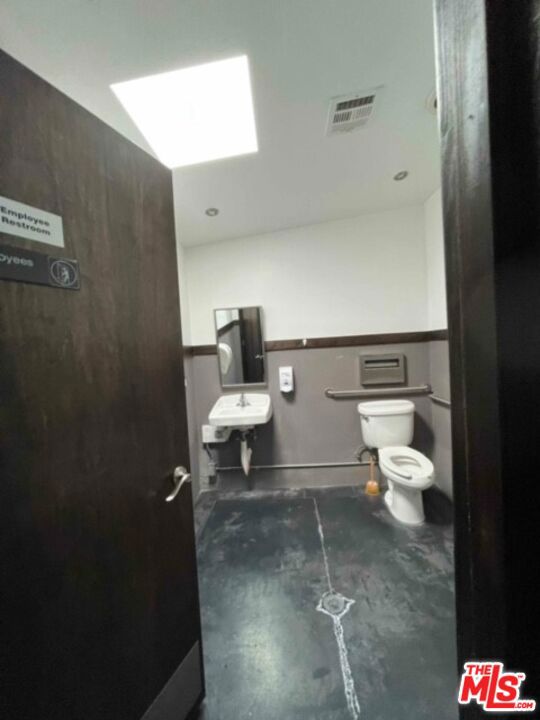 Commercial Sale in Torrance 5