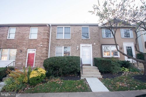 7993 Tyson Oaks Cir, VIENNA, VA, 22182-3938 | Card Image