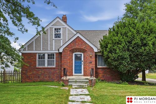 4402 Pierce St, Omaha, NE, 68105-1742 | Card Image