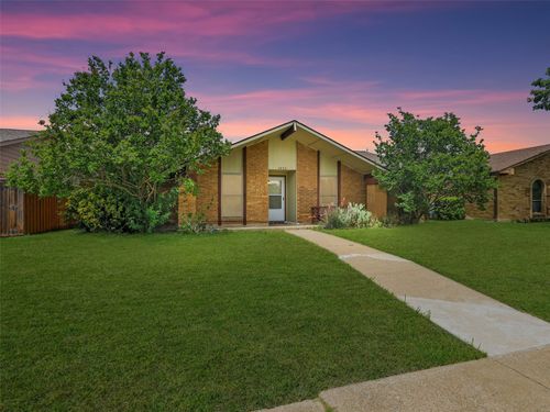 5632 Twitty St, The Colony, TX, 75056-1412 | Card Image