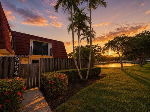 9954 Nw 6th Pl, Plantation, FL, 33324-4961 | Card Image