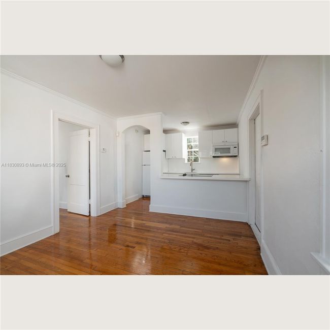 APT-12 - 4349 Sheridan Ave, Condo with 1 bedrooms, 1 bathrooms and null parking in Miami Beach FL | Image 5