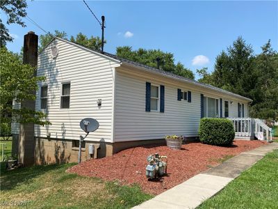 2702 Southern Highway, House other with 3 bedrooms, 1 bathrooms and null parking in Mineral Wells WV | Image 3