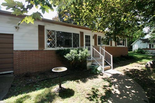 1315 Aspen Ct, Flint, MI, 48507-3200 | Card Image
