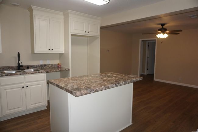300 Clark Ave, House other with 4 bedrooms, 2 bathrooms and null parking in Bald Knob AR | Image 4
