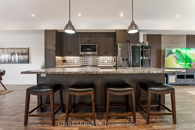 209 - 17 Baldwin St, Condo with 3 bedrooms, 3 bathrooms and null parking in Whitby ON | Image 7