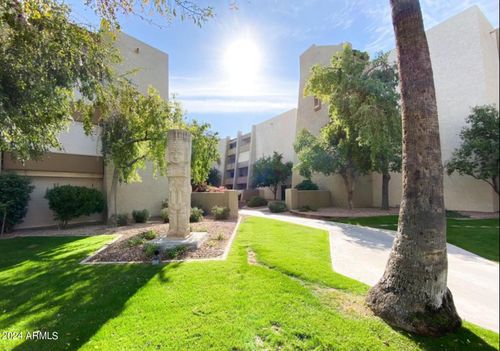 a142-7625 E Camelback Rd, Scottsdale, AZ, 85251-2105 | Card Image