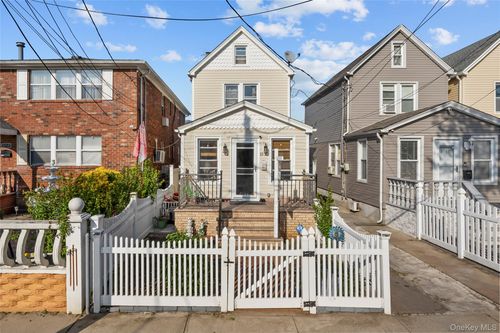 115-15 127th St, S Ozone Park, NY, 11420 | Card Image