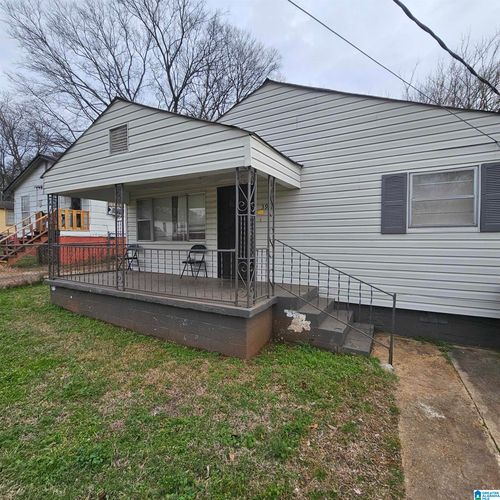 3921 Viola Ave Sw, BIRMINGHAM, AL, 35221-1920 | Card Image