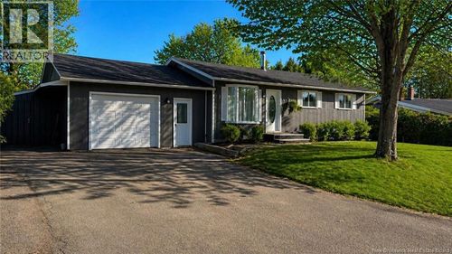 151 St. John St, Woodstock, NB, E7M2T9 | Card Image