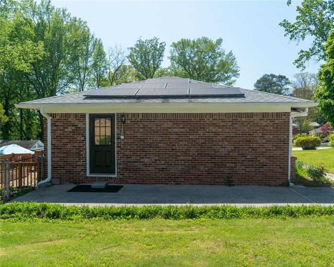 724 Camelot Way, House other with 3 bedrooms, 2 bathrooms and null parking in Norcross GA | Image 6
