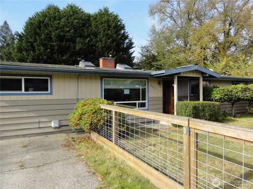 28821 18th Ave S, Federal Way, WA, 98003-3824 | Card Image