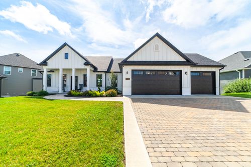 5656 Ralph Dobbs Way, Columbia, MO, 65203-8729 | Card Image
