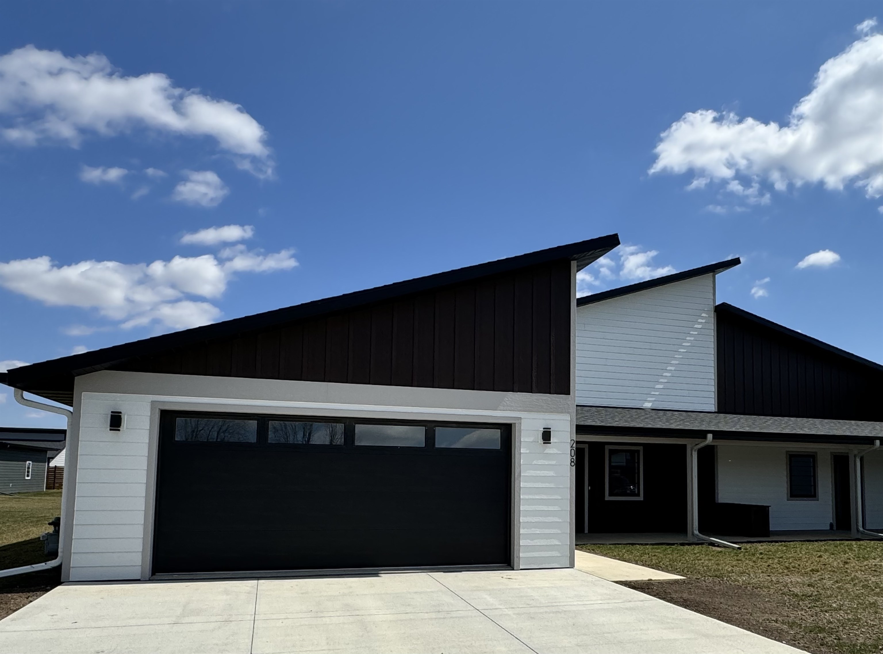 34th Ave, Spencer, IA 51301