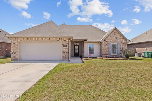 302 Saint Gaspar St, Youngsville, LA, 70592-5060 | Card Image
