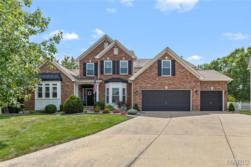 1020 Brook Mont Drive, O'Fallon, MO, 63366 | Card Image