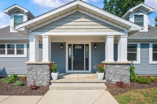 623 Corby Blvd, South Bend, IN, 46617-1513 | Card Image